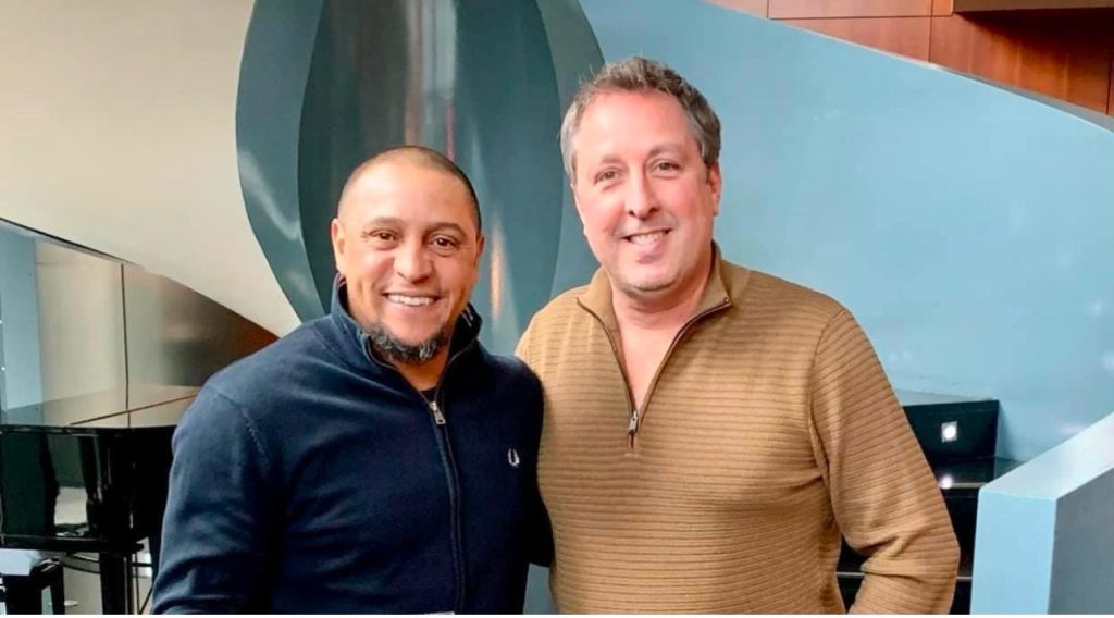 Paul Smolinski with Roberto Carlos